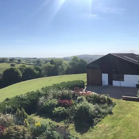 Country Home With Gardens Newtown  Exterior photo
